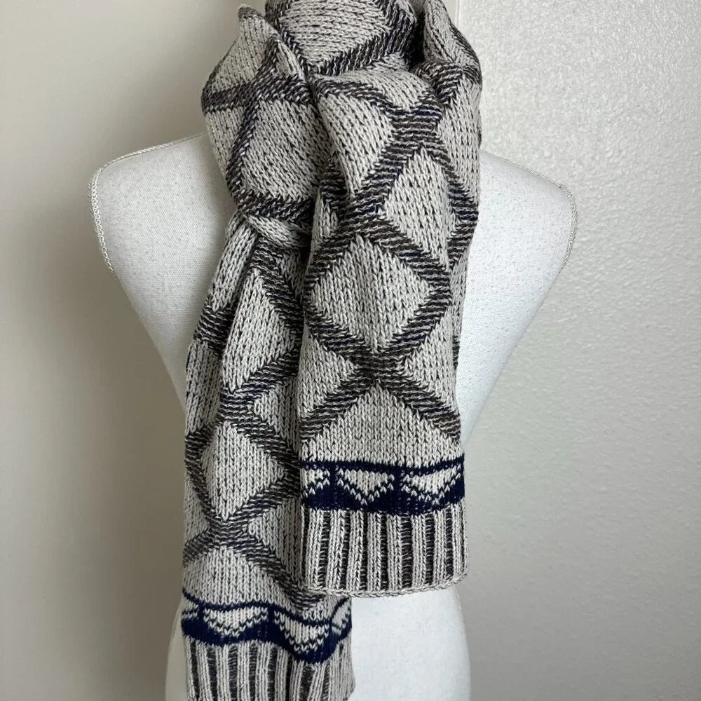 Large Soft Men's Scarf Geometric
